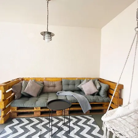 Balcony-appartement Apartment *
